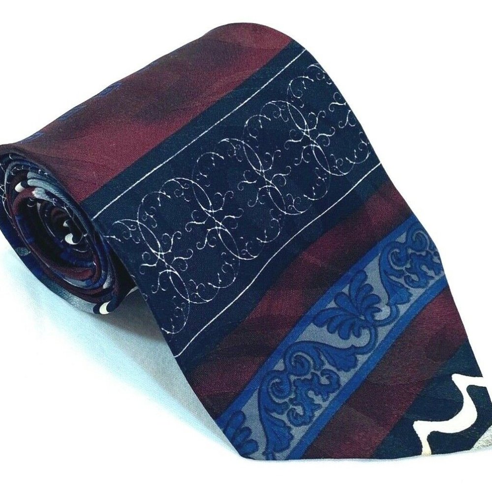 Regal Designer Collection Mens Necktie 100% Polyes